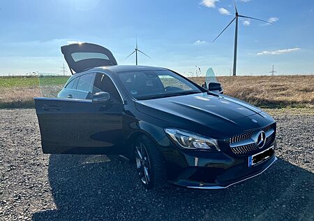 Mercedes-Benz CLA 180 Shooting Brake + 1 Jahr MB Garantie