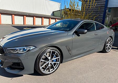 BMW M850 gebraucht kaufen BMW M850i First Edition Carbon, HUD, 360°, Night,