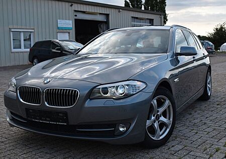 BMW 520D TOURING*2HD*XENON*SHZ*NAVI*8FACH*17LM