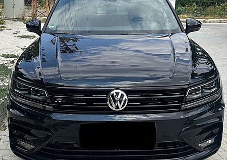 VW Tiguan Volkswagen R-line. = BLACK EDITION=
