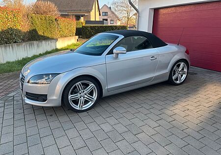 Audi TT Roadster 2.0 TFSI -
