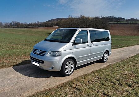 VW T5 Multivan Volkswagen Highline