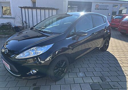 Ford Fiesta FiestaTitaniumKLIMATUV/AU 06.2026ZAHNREIMEN NEU