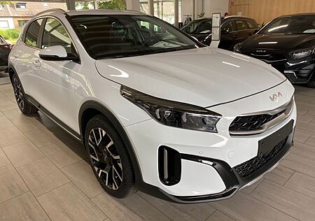Kia XCeed 1.5 T-GDI OPF DCT7-KLIMAAUTO2Z-KEYLESSGO-