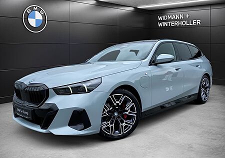 BMW 530e xDrive Tou M-Sport KeyLess Pano RFK LED SHZ