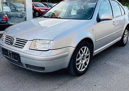 VW Bora Volkswagen 1.6 Auto Basis