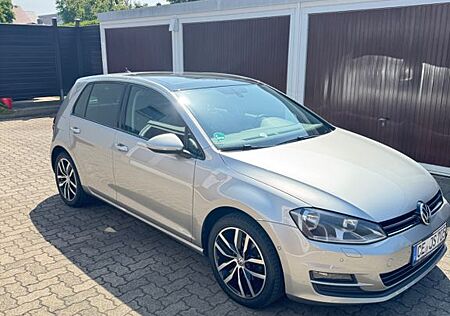 VW Golf Volkswagen 2.0 TDI TÜV / Bremsen / ÖL neu