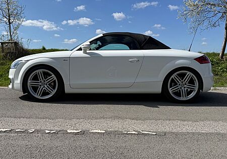Audi TT -200PS-Alu 255/35R19- Scheckheft
