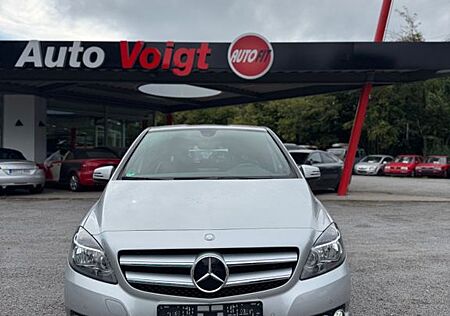 Mercedes-Benz B 180 Automatik / Navigation / Sportpaket
