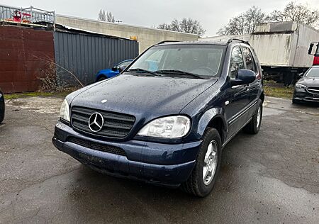 Mercedes-Benz ML 320