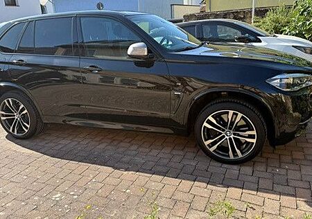 BMW X5 M50 M50d -