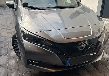 Nissan Leaf 150 PS 39KWH Acenta Acenta