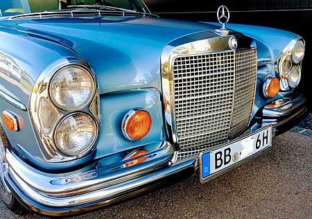 Mercedes-Benz 280 SEL 4.5, V8, Automatic, Leder, Lang