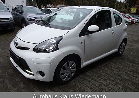 Toyota Aygo (X) Aygo (X) 1,0-l-VVT-i Cool - 1.Hd./orig. 42 TKM