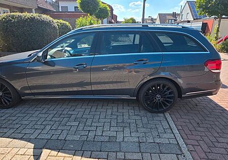 Mercedes-Benz E 300 BlueTEC T -