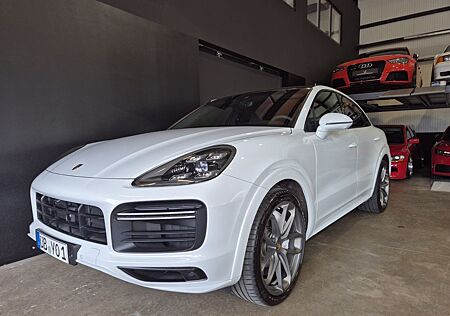 Porsche Cayenne Coupe Turbo APPROVED/PEPITA/BOSE/AHK/