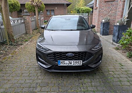 Ford Focus 1,0 EcoBoost Hybrid 92kW ST-Line Style...