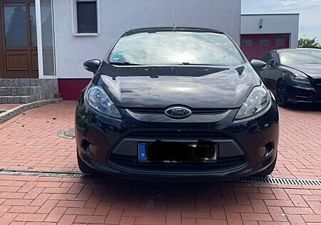 Ford Fiesta 1,25 44kW Tüv neu, Allwetterreifen,