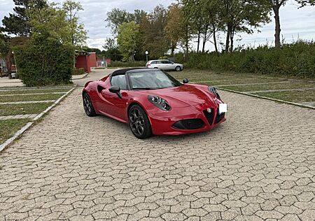 Alfa Romeo 4C 1.8 TBi Alfa Romeo 4C Spider