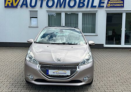 Peugeot 208 Allure*PANO*NAVI*