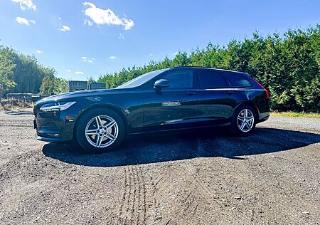 Volvo V90 D4 AWD Momentum Geartronic Momentum