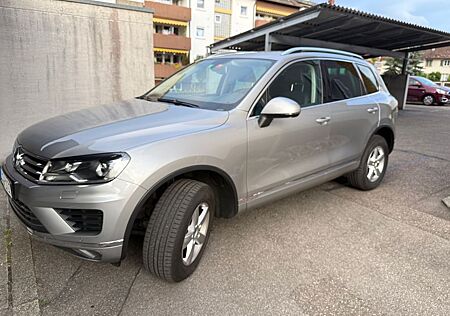 VW Touareg Volkswagen 3.0 V6 TDI SCR Tiptronic BMT BlueMot...