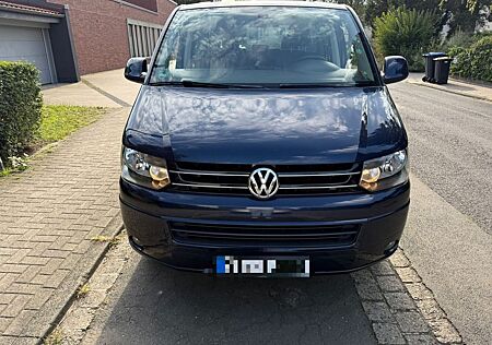 VW T5 Multivan Volkswagen SPECIAL 2.0 140PS/1.Hand/Service NEU