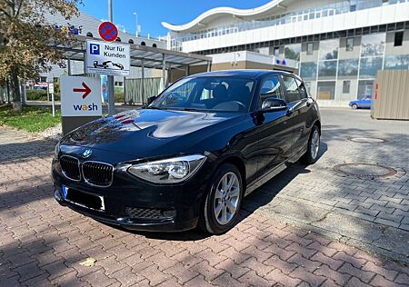 BMW 116i | TÜV | Top Ausstattung | Service Neu