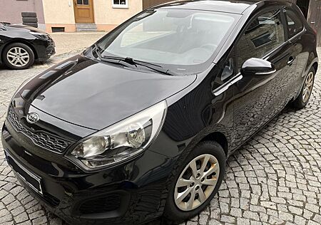 Kia Rio 1.2 Business Line