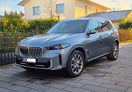 BMW X5 xDrive30d AHK MWST FESTPREIS Neupreis 95.000!