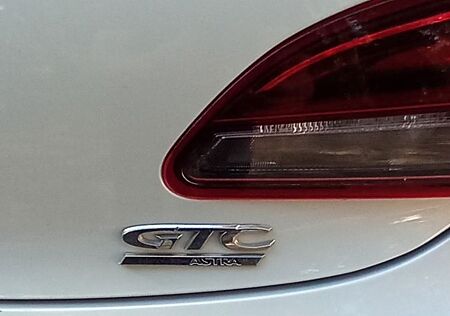 Opel Astra GTC 2.0 CDTI ecoFLEX INNOVATION S/S IN...