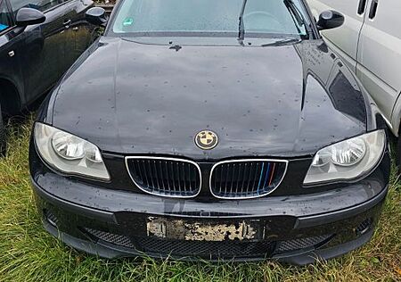 BMW 116i 4 Türig M -Packet - MOTOR Rattert