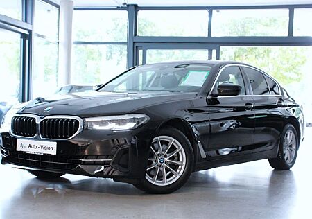 BMW 520d (G30) *LED*Harman&Kardon*Live Cockpit Prof