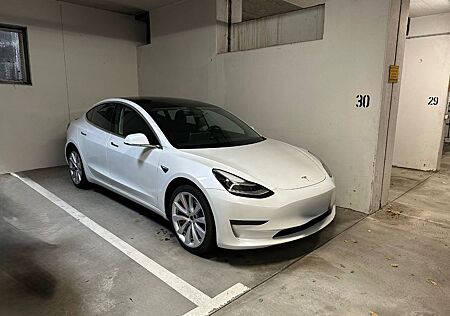 Tesla Model 3 Performance *TÜV*BREMSEN*REIFEN*