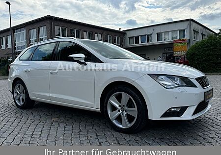 Seat Leon ST 2.0TDI Style Navi Klimaaut. TÜV NEU