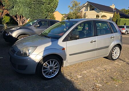 Ford Fiesta 1,3 51 kW Ambiente Ambiente