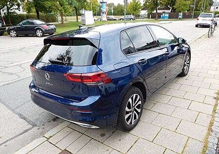 VW Golf Volkswagen 1.5 TSI 96kW Life Öl/Service neu, GA 2027