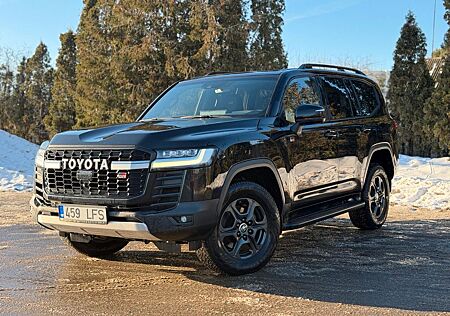 Toyota Land Cruiser 300 3.3 GR SPORT