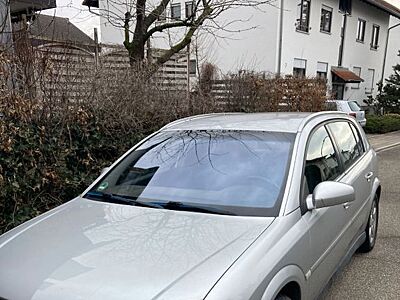 Opel Signum 2.2 Direct -