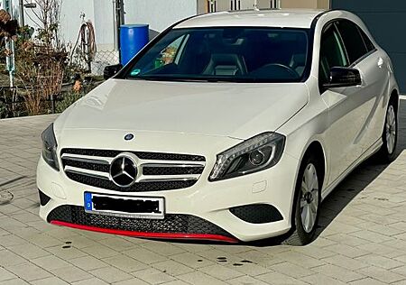 Mercedes-Benz A 180 BlueEFFICIENCY Style Style