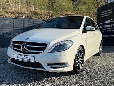 Mercedes-Benz B 180 Edition 1/AHK/R.KAMERA/TEMPO/SHZ/TEL/BT/
