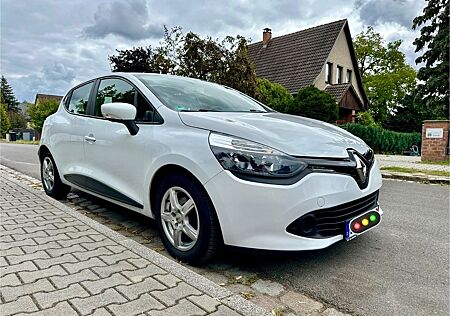 Renault Clio Paris 1.2 16V 75 Paris