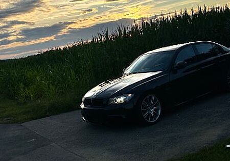 BMW 335xi -