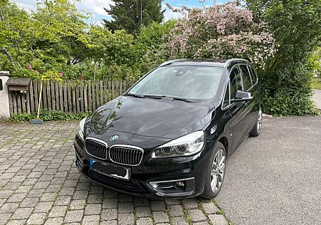 BMW 2er 220 Gran Tourer 220d xDrive Steptronic Luxur...