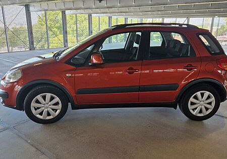 Suzuki SX4 Classic 1.6 2WD Club KLIMA / AHK