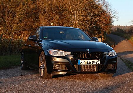 BMW 328i - M-Paket, HUD, HiFi, Xenon, Keyless