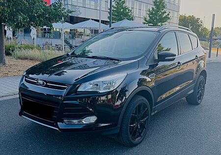 Ford Kuga 2,0 TDCi 4x4 132kW Titanium PowerShift ...