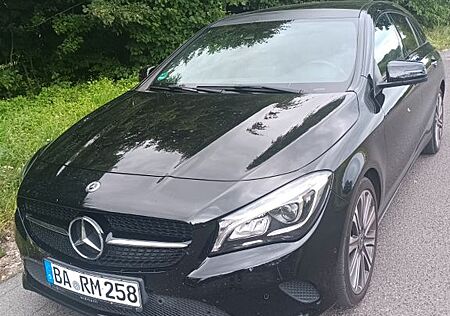 Mercedes-Benz CLA 220 Shooting Brake CLA 220 d DCT Shootin...