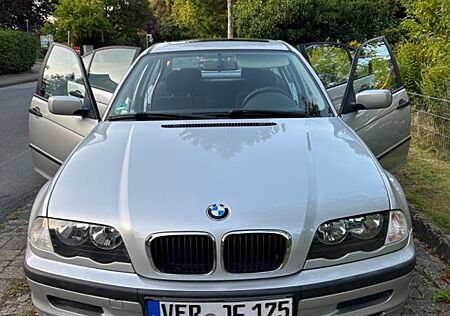 BMW 318i