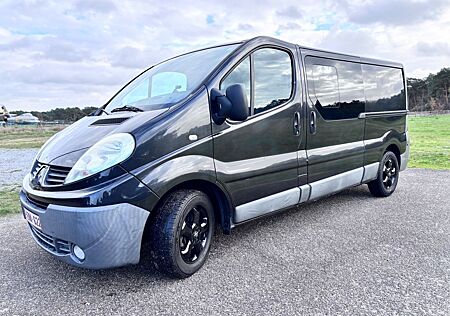 Renault Trafic 2.5DCI 6 platz long chassis Klima combi